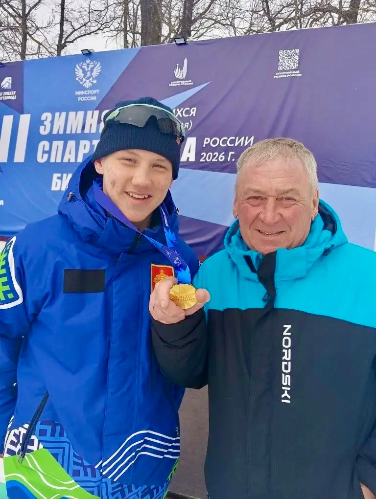Воспитанник Спортивной школы Сыктывдинского района Виктор Соколов стал победителем XIII зимней Спартакиады учащихся России 2026 по биатлону.